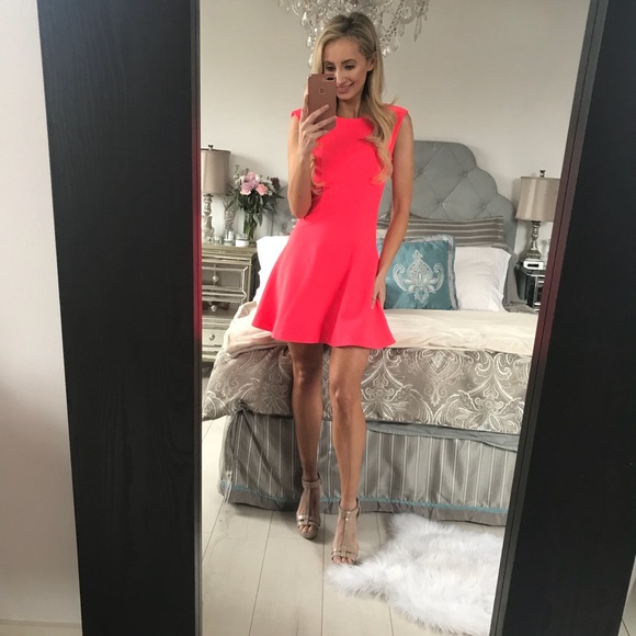 shoulderless summer dress